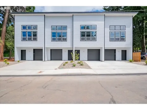 1390 Overlook (-1396) Avenue NW Salem OR 97304