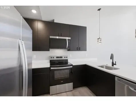 1390 Overlook (-1396) Avenue NW Salem OR 97304