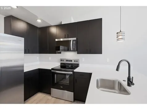 1390 Overlook (-1396) Avenue NW Salem OR 97304