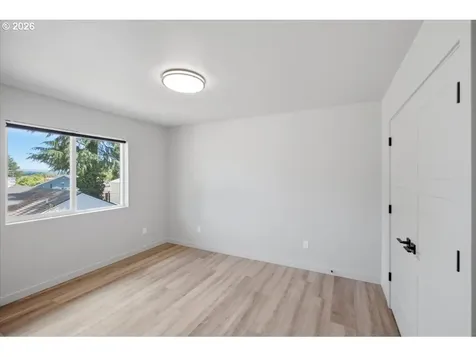 1390 Overlook (-1396) Avenue NW Salem OR 97304