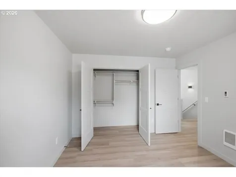 1390 Overlook (-1396) Avenue NW Salem OR 97304
