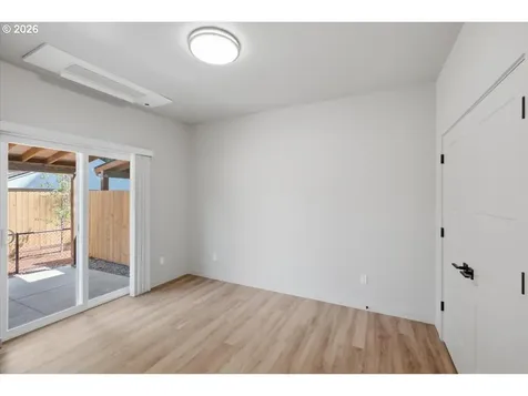 1390 Overlook (-1396) Avenue NW Salem OR 97304