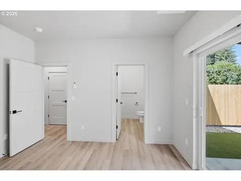 1390 Overlook (-1396) Avenue NW Salem OR 97304