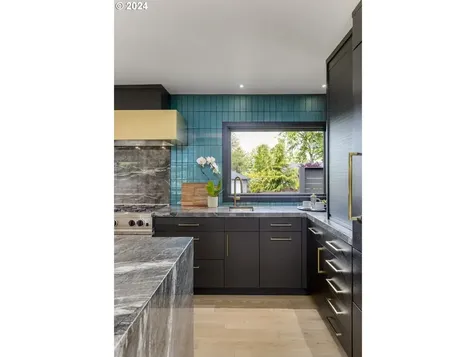 3400 SW 100th Avenue Portland OR 97225
