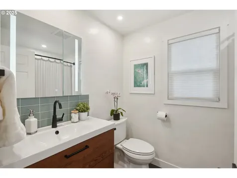 4056 Alana Avenue SE Salem OR 97302