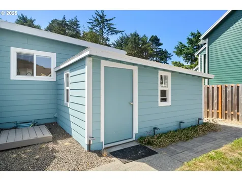 17905 Ocean Boulevard Rockaway Beach OR 97136