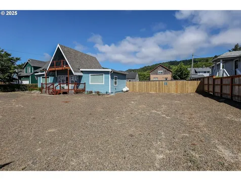 17905 Ocean Boulevard Rockaway Beach OR 97136
