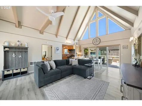 17905 Ocean Boulevard Rockaway Beach OR 97136