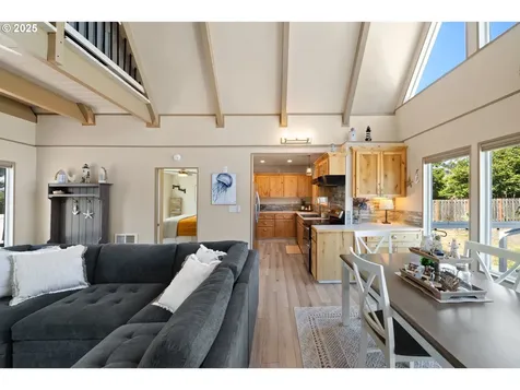 17905 Ocean Boulevard Rockaway Beach OR 97136
