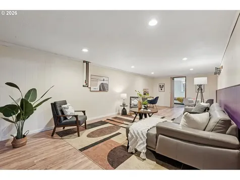 12335 SE Salmon Street Portland OR 97233