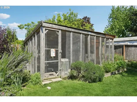 12335 SE Salmon Street Portland OR 97233