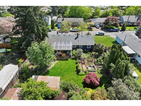 12335 SE Salmon Street Portland OR 97233
