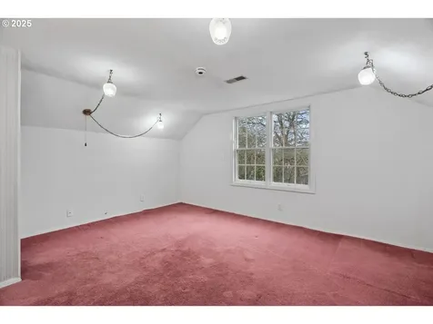 9311/9315 SE Grant Street Portland OR 97216