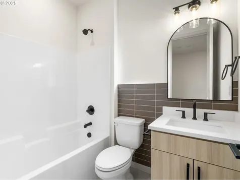 305 SE Jetty Avenue Lincoln City OR 97367