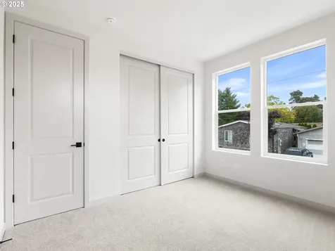 305 SE Jetty Avenue Lincoln City OR 97367
