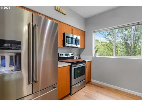 10834 NE Holly Street Hillsboro OR 97006