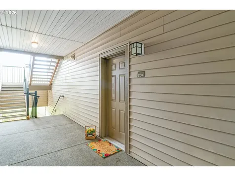 10834 NE Holly Street Hillsboro OR 97006