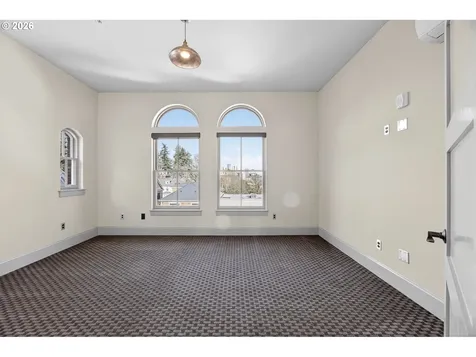 121 SW Gibbs Street Portland OR 97239