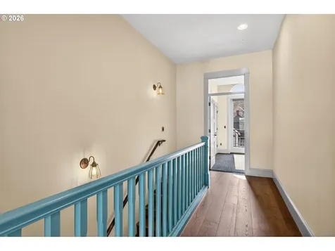 121 SW Gibbs Street Portland OR 97239