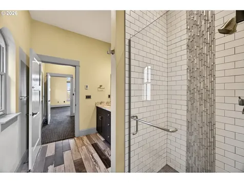 121 SW Gibbs Street Portland OR 97239