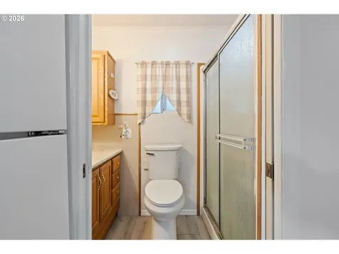 1718 NW Crouch Street Roseburg OR 97471