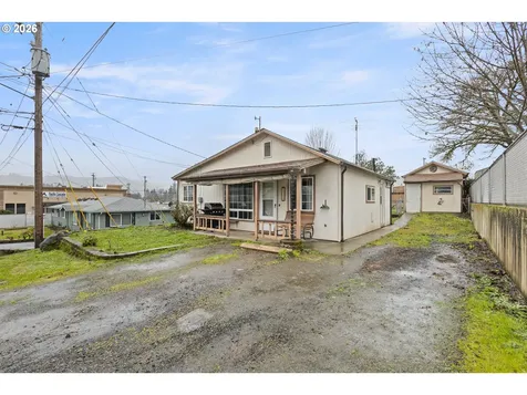 1718 NW Crouch Street Roseburg OR 97471