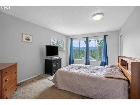 725 Howard Drive Clatskanie OR 97016