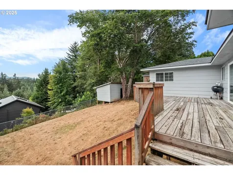 725 Howard Drive Clatskanie OR 97016