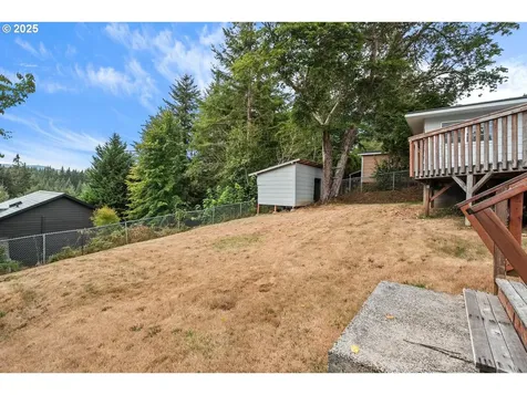 725 Howard Drive Clatskanie OR 97016