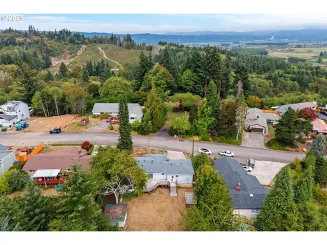 725 Howard Drive Clatskanie OR 97016