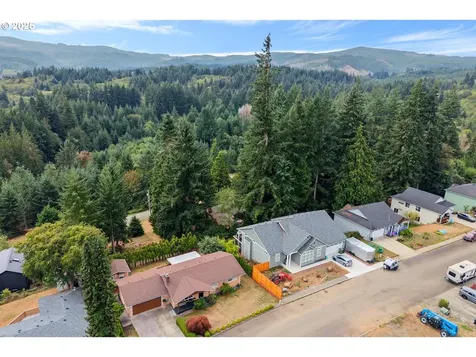725 Howard Drive Clatskanie OR 97016