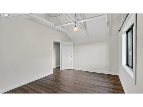 504 S 3rd Street Springfield OR 97477