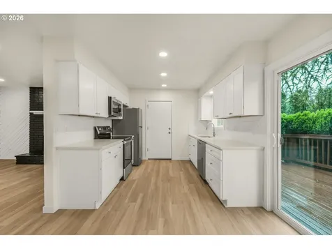 7923 SE 105th Avenue Portland OR 97266
