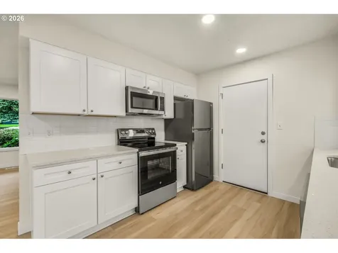 7923 SE 105th Avenue Portland OR 97266