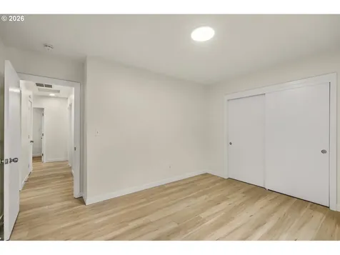 7923 SE 105th Avenue Portland OR 97266