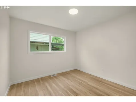 7923 SE 105th Avenue Portland OR 97266
