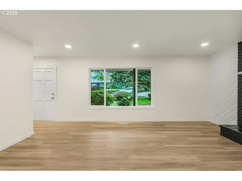 7923 SE 105th Avenue Portland OR 97266