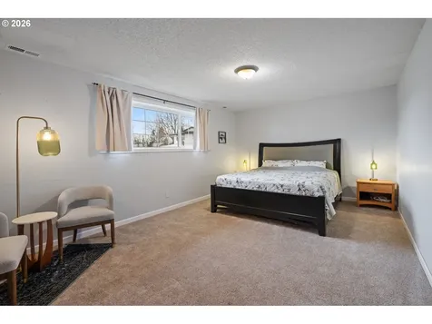 17670 SE Emerald Drive Milwaukie OR 97267