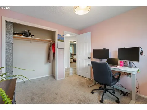 17670 SE Emerald Drive Milwaukie OR 97267