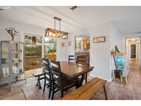 17670 SE Emerald Drive Milwaukie OR 97267