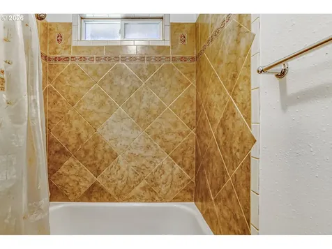 18801 NE Clackamas Street Portland OR 97230