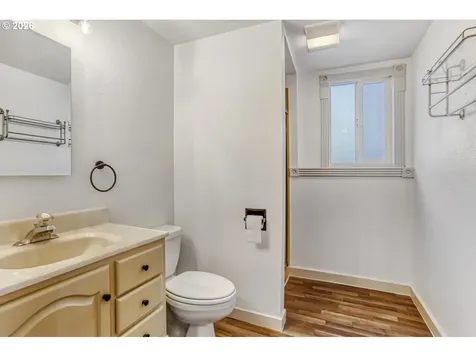 18801 NE Clackamas Street Portland OR 97230