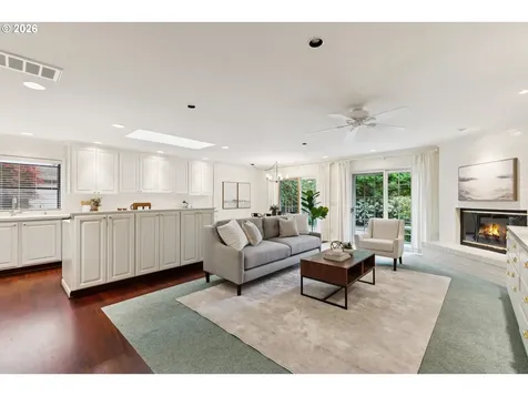 7050 SW Chapel Lane Portland OR 97223