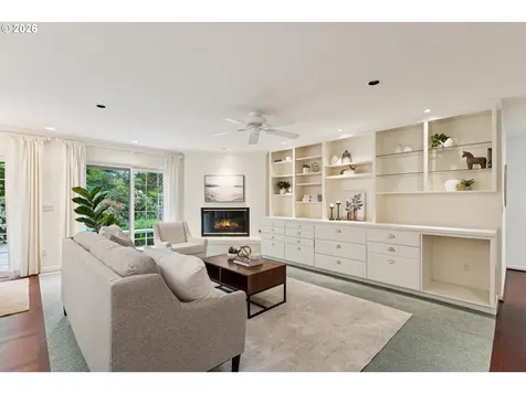 7050 SW Chapel Lane Portland OR 97223