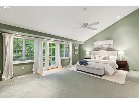 7050 SW Chapel Lane Portland OR 97223