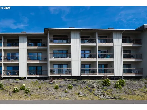 1415 NW 31st Place Lincoln City OR 97367