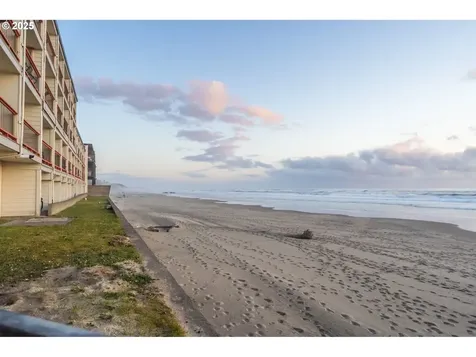 1415 NW 31st Place Lincoln City OR 97367