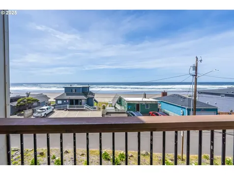 1415 NW 31st Place Lincoln City OR 97367