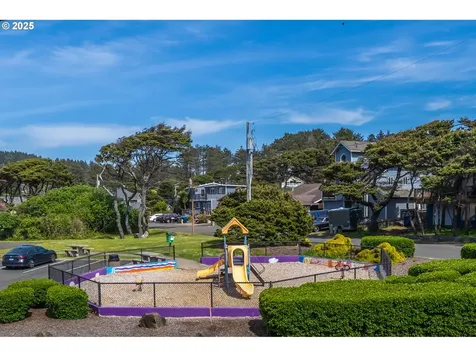 1415 NW 31st Place Lincoln City OR 97367