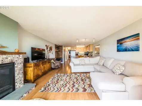 1415 NW 31st Place Lincoln City OR 97367